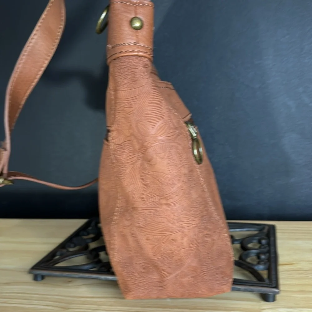 Brown‎ Sakroots Shoulder Bag